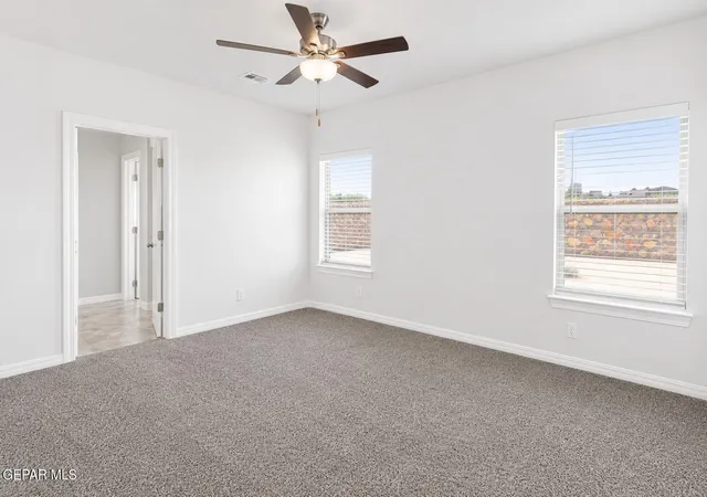 5th image of 922 Andrew Arroyos Dr, Socorro, TX 79927 | MLS# 946871
