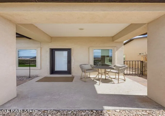 Homes for sale in Santa Teresa, NM | 1109 Bronze Hill Ave, Santa Teresa, NM 88008 | MLS# 947255