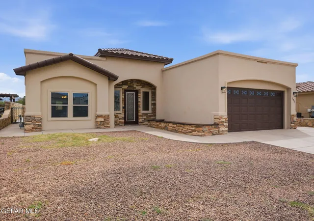 Homes for sale in Sunland Park, NM | 136 Tuscan Ridge Cir, Sunland Park, NM 88008 | MLS# 946922