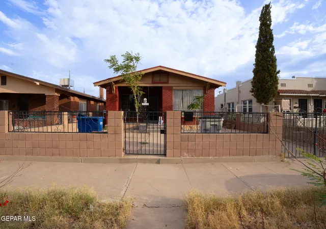 Homes for sale in El Paso, TX | 3708 La Luz Ave, El Paso, TX 79903 | MLS# 947150