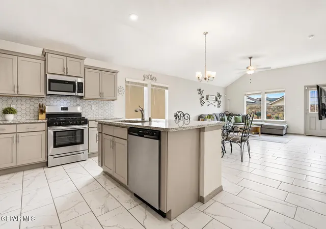 Photo 4 of Single family home for sale at 13804 Sky Harbor Ave, El Paso, TX 79928 | MLS# 946981 | Listing updated on 2026-09-21