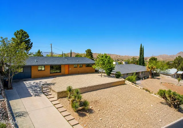 Photo 2 of Single family home for sale at 814 Galloway Dr, El Paso, TX 79902 | MLS# 947448 | Listing updated on 2026-09-19