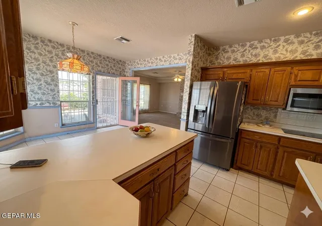 Photo 4 of Single family home for sale at 6261 Los Bancos Dr, El Paso, TX 79912 | MLS# 946995 | Listing updated on 2026-09-01