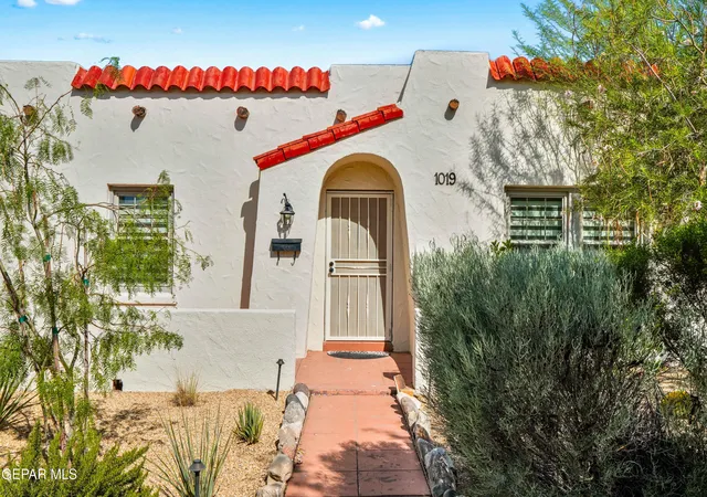 Photo 1 of Sale Pending at 1019 Kelly Wy, El Paso, TX 79902 | MLS# 947087 | Listing updated on 2026-09-06