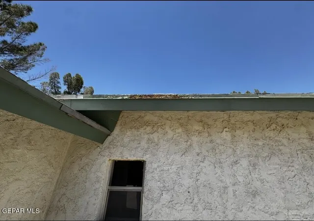 3rd image of 220 Nw G Ave, Fabens, TX 79838 | MLS# 947112