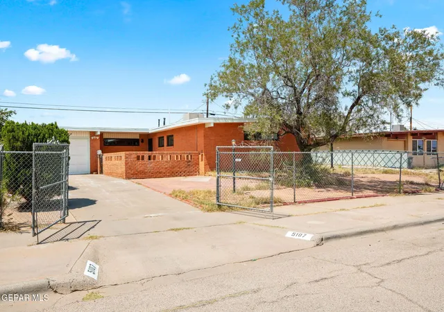 Photo 3 of Single family home for sale at 5107 Wally Dr, El Paso, TX 79924 | MLS# 947102 | Listing updated on 2026-07-07