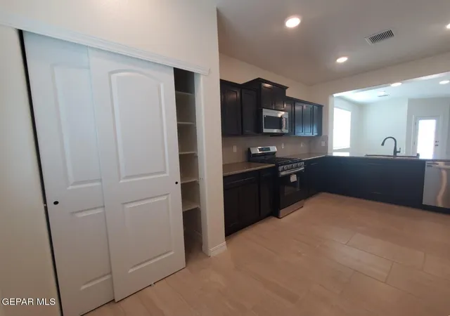 Photo 3 of Sale Pending at 6001 Jason Witten Way, El Paso, TX 79924 | MLS# 947447 | Listing updated on 2026-09-07