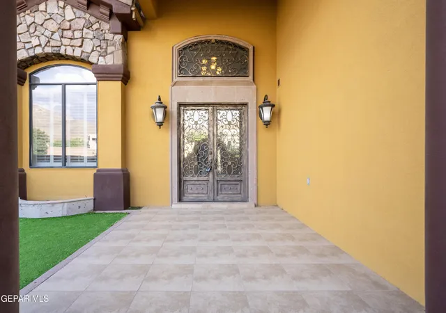 Photo 3 of Single family home for sale at 1255 Franklin Raven Pl, El Paso, TX 79912 | MLS# 947166 | Listing updated on 2026-08-20