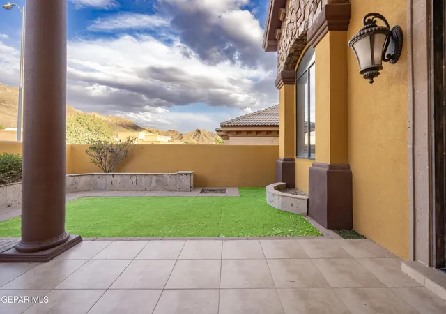 Photo 3 of Single family home for sale at 1255 Franklin Raven Pl, El Paso, TX 79912 | MLS# 947166 | Listing updated on 2026-08-20