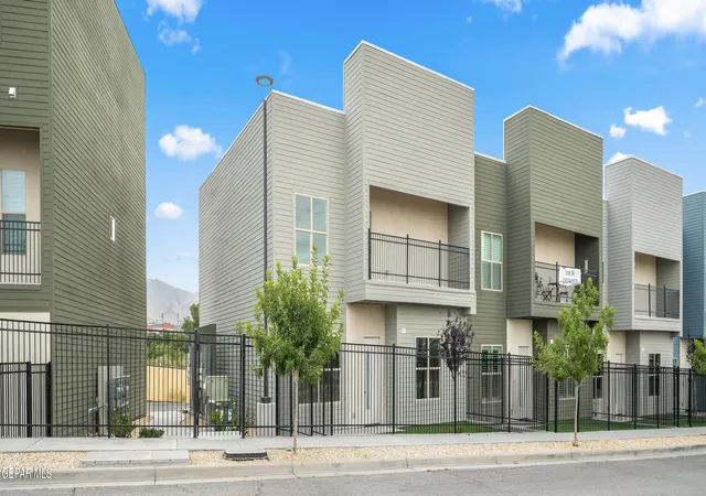 Photo 2 of Townhouse for sale at 201 Desert Pass St #B-7, El Paso, TX 79912 | MLS# 947407 | Listing updated on 2026-09-14