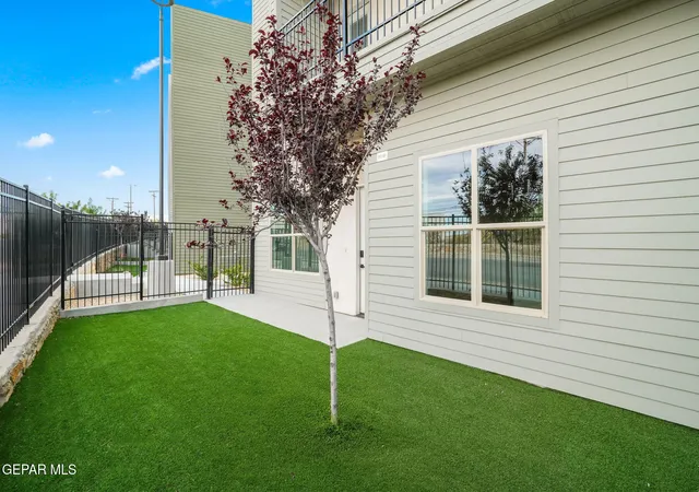 Photo 4 of Townhouse for sale at 201 Desert Pass St #B-7, El Paso, TX 79912 | MLS# 947407 | Listing updated on 2026-09-14