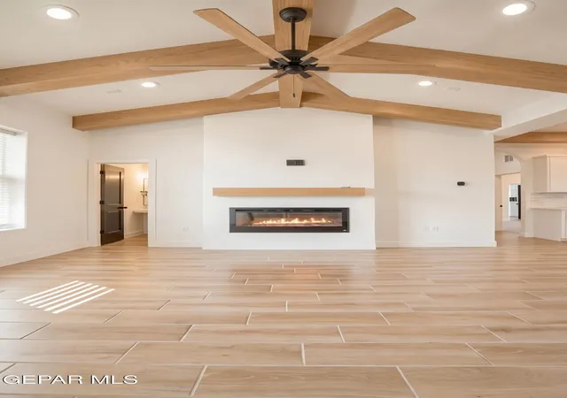 Photo 3 of Single family home for sale at 700 Rosa Blanca Dr, El Paso, TX 79927 | MLS# 947217 | Listing updated on 2026-07-08