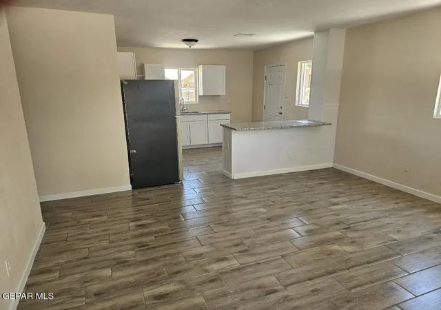 Photo 3 of Single family home for sale at 8656 Mount Whitney Dr, El Paso, TX 79904 | MLS# 947248 | Listing updated on 2026-07-28