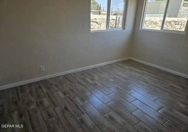 Photo 4 of Single family home for sale at 8656 Mount Whitney Dr, El Paso, TX 79904 | MLS# 947248 | Listing updated on 2026-07-28