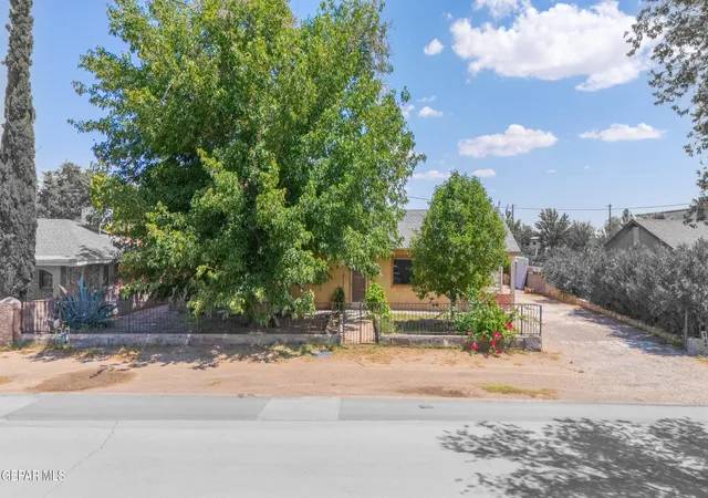 Homes for sale in Clint, TX | 257 N San Elizario Rd, Clint, TX 79836 | MLS# 947302