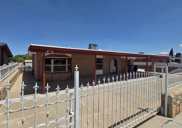 Photo 1 of Sale Pending at 350 Hourglass Dr, El Paso, TX 79915 | MLS# 947291 | Listing updated on 2026-08-17