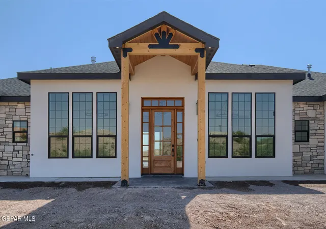 Photo 2 of Single family home for sale at 6035 Dusty Prints Rd, Las Cruces, NM 88007 | MLS# 947656 | Listing updated on 2026-07-15