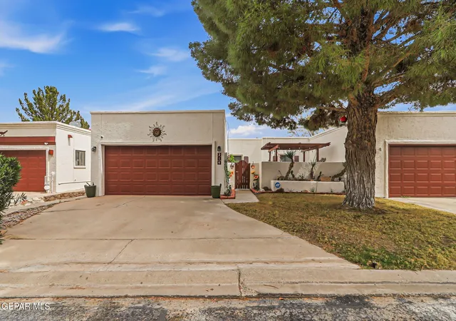 Homes for sale in Santa Teresa, NM | 214 Casas Bella Ln, Santa Teresa, NM 88008 | MLS# 947430