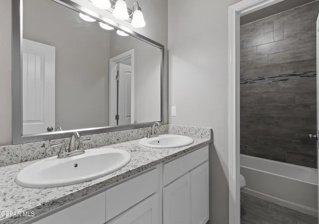Photo 3 of Sale Pending at 425 Cliff Thomas Ave, Clint, TX 79836 | MLS# 947362 | Listing updated on 2026-09-01