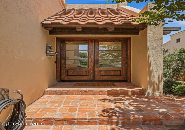 3rd image of 6006 Balcones Ct #23, El Paso, TX 79912 | MLS# 947411