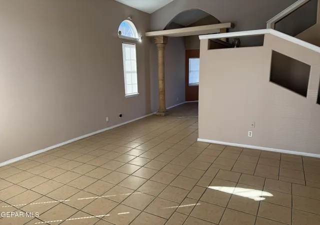Photo 4 of Sale Pending at 9813 La Morenita Cir, El Paso, TX 79927 | MLS# 947420 | Listing updated on 2026-09-04