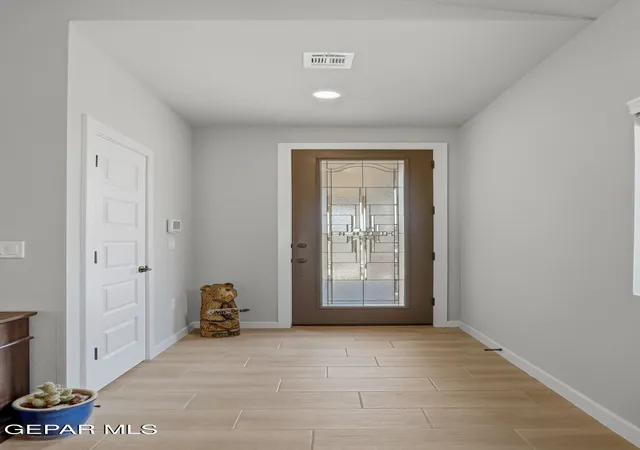 Photo 3 of Single family home for sale at 12669 Cono Norte Dr, El Paso, TX 79934 | MLS# 947433 | Listing updated on 2026-09-14