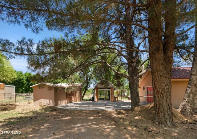 Photo 3 of Sale Pending at 6756 Gato Rd, El Paso, TX 79932 | MLS# 947434 | Listing updated on 2026-09-06