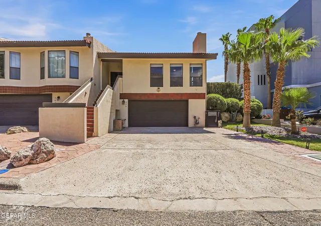Photo 2 of Sale Pending at 200 Canyon Ter Dr, El Paso, TX 79902 | MLS# 947471 | Listing updated on 2026-09-13
