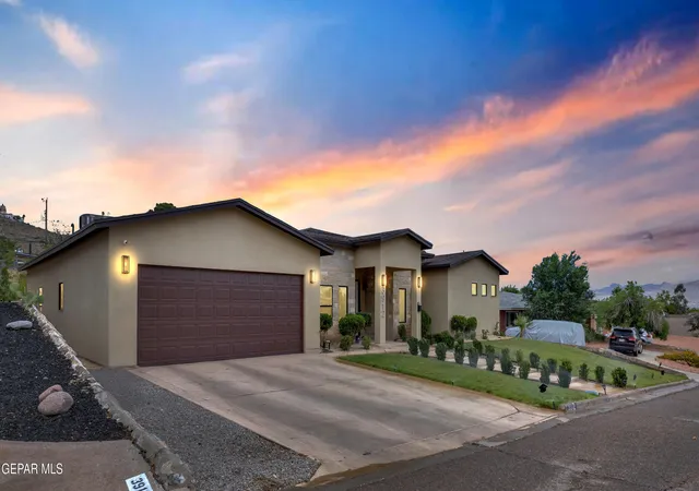 Photo 2 of Single family home for sale at 3912 Las Vegas Dr, El Paso, TX 79902 | MLS# 947437 | Listing updated on 2026-07-11