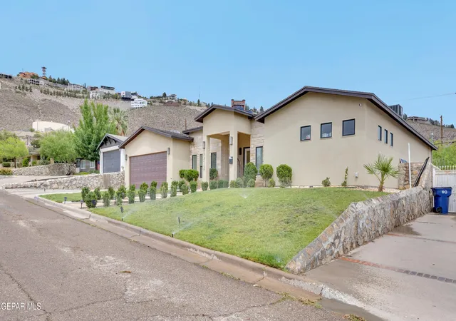 Photo 3 of Single family home for sale at 3912 Las Vegas Dr, El Paso, TX 79902 | MLS# 947437 | Listing updated on 2026-07-11