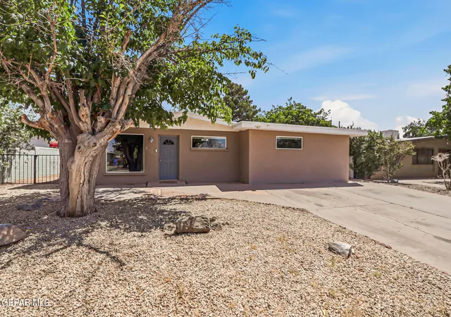 Homes for sale in Las Cruces, NM | 1525 Durazno St, Las Cruces, NM 88001 | MLS# 947469