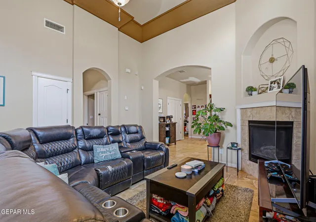 Photo 4 of Sale Pending at 3700 Grand Bahamas Dr, El Paso, TX 79936 | MLS# 947485 | Listing updated on 2026-07-28