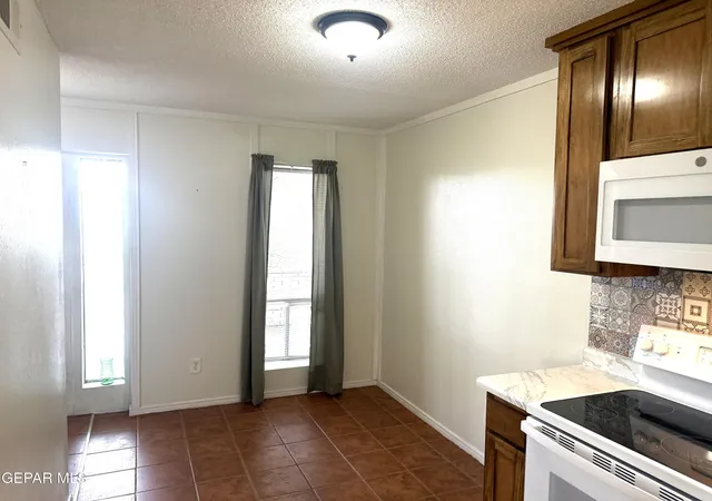 Photo 3 of Townhouse for sale at 4155 Krupp Dr #B, El Paso, TX 79902 | MLS# 947487 | Listing updated on 2026-07-16