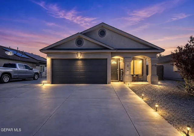 2nd image of 616 Villas Del Valle Rd, Socorro, TX 79927 | MLS# 947528
