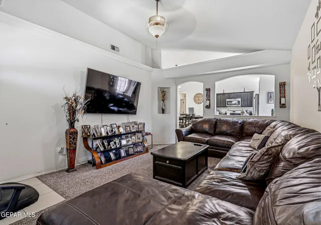 5th image of 616 Villas Del Valle Rd, Socorro, TX 79927 | MLS# 947528