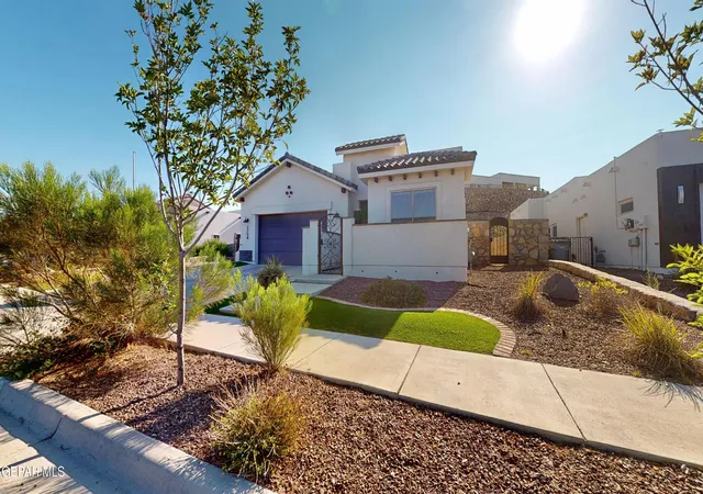 Photo 3 of Single family home for sale at 1754 Sidesaddle Dr, El Paso, TX 79911 | MLS# 947646 | Listing updated on 2026-07-26