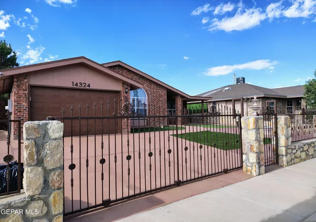 Photo 2 of Single family home for sale at 14324 Puentecillas Dr, El Paso, TX 79928 | MLS# 947608 | Listing updated on 2026-10-01