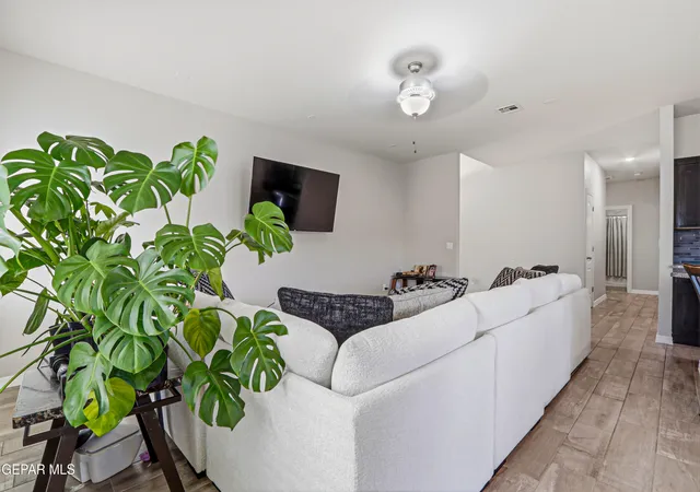 4th image of 624 David Ortiz St, Socorro, TX 79927 | MLS# 947842