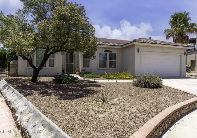 Photo 3 of Single family home for sale at 801 Bonnie Ct, Santa Teresa, NM 88008 | MLS# 947532 | Listing updated on 2026-09-07