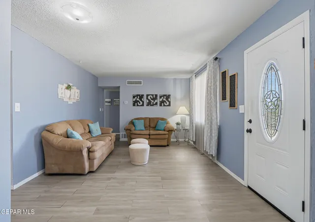 4th image of 323 Valle Sereno Dr, El Paso, TX 79907 | MLS# 947558