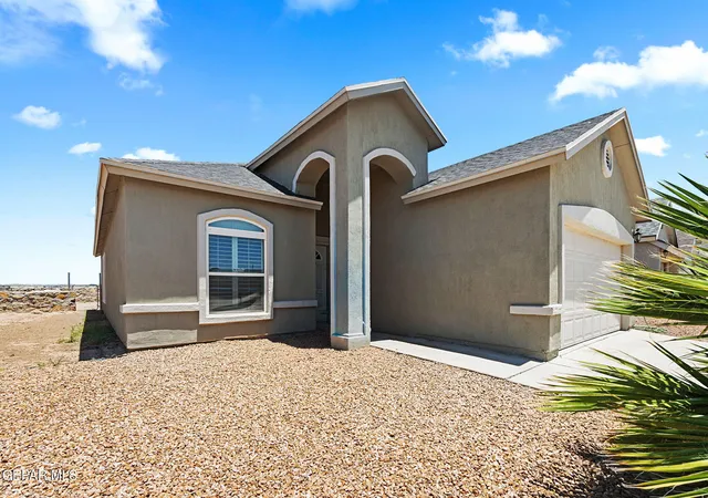 Photo 4 of Single family home for sale at 11352 Santa Barbara Dr, El Paso, TX 79927 | MLS# 947546 | Listing updated on 2026-08-02