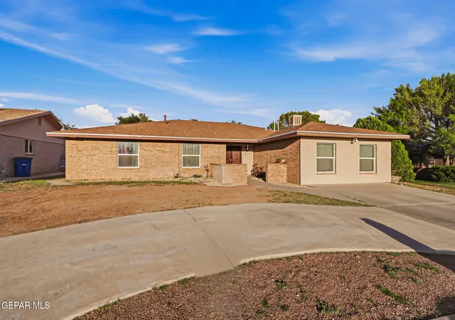 Photo 3 of Sale Pending at 1516 Jerry Pate Pl, El Paso, TX 79935 | MLS# 947825 | Listing updated on 2026-08-25
