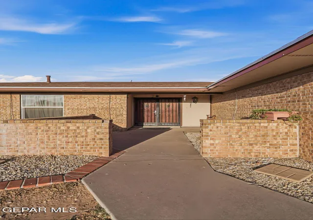 Photo 3 of Sale Pending at 1516 Jerry Pate Pl, El Paso, TX 79935 | MLS# 947825 | Listing updated on 2026-08-25