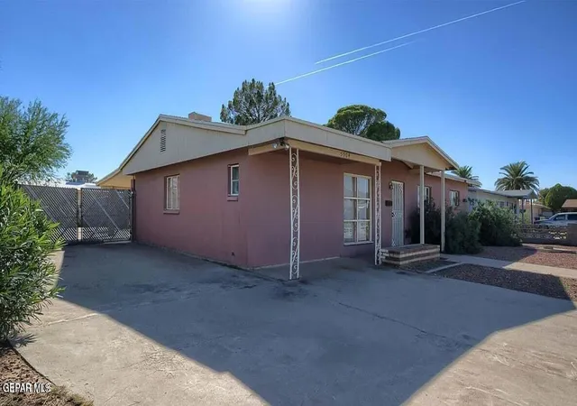 Photo 2 of Sale Pending at 5904 Brazos, El Paso, TX 79905 | MLS# 947648 | Listing updated on 2026-09-10