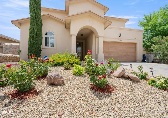 Photo 3 of Single family home for sale at 7250 Longspur Dr, El Paso, TX 79911 | MLS# 947703 | Listing updated on 2026-09-20