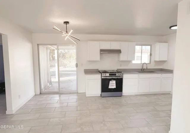 Photo 3 of Sale Pending at 11531 Meadowbrook Dr, El Paso, TX 79936 | MLS# 947618 | Listing updated on 2026-09-07