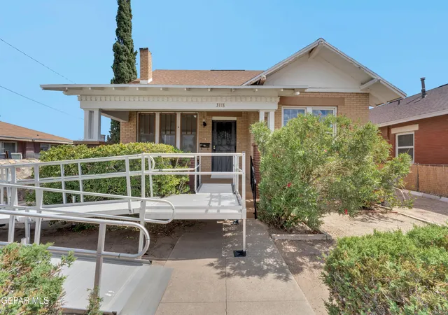 Photo 4 of Single family home for sale at 3118 E Yandell Dr, El Paso, TX 79903 | MLS# 947774 | Listing updated on 2026-09-04