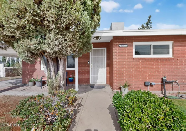 3rd image of 1157 Stanley St, El Paso, TX 79907 | MLS# 948159