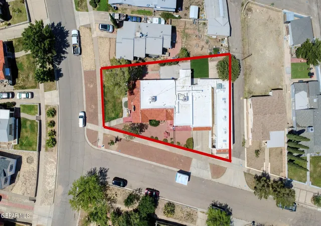 Photo 3 of Single family home for sale at 4740 Cumberland Cir, El Paso, TX 79903 | MLS# 947868 | Listing updated on 2026-08-21