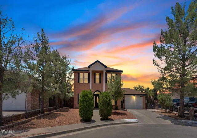 Photo 2 of Sale Pending at 2121 Greenlee Dr, El Paso, TX 79936 | MLS# 947694 | Listing updated on 2026-09-16